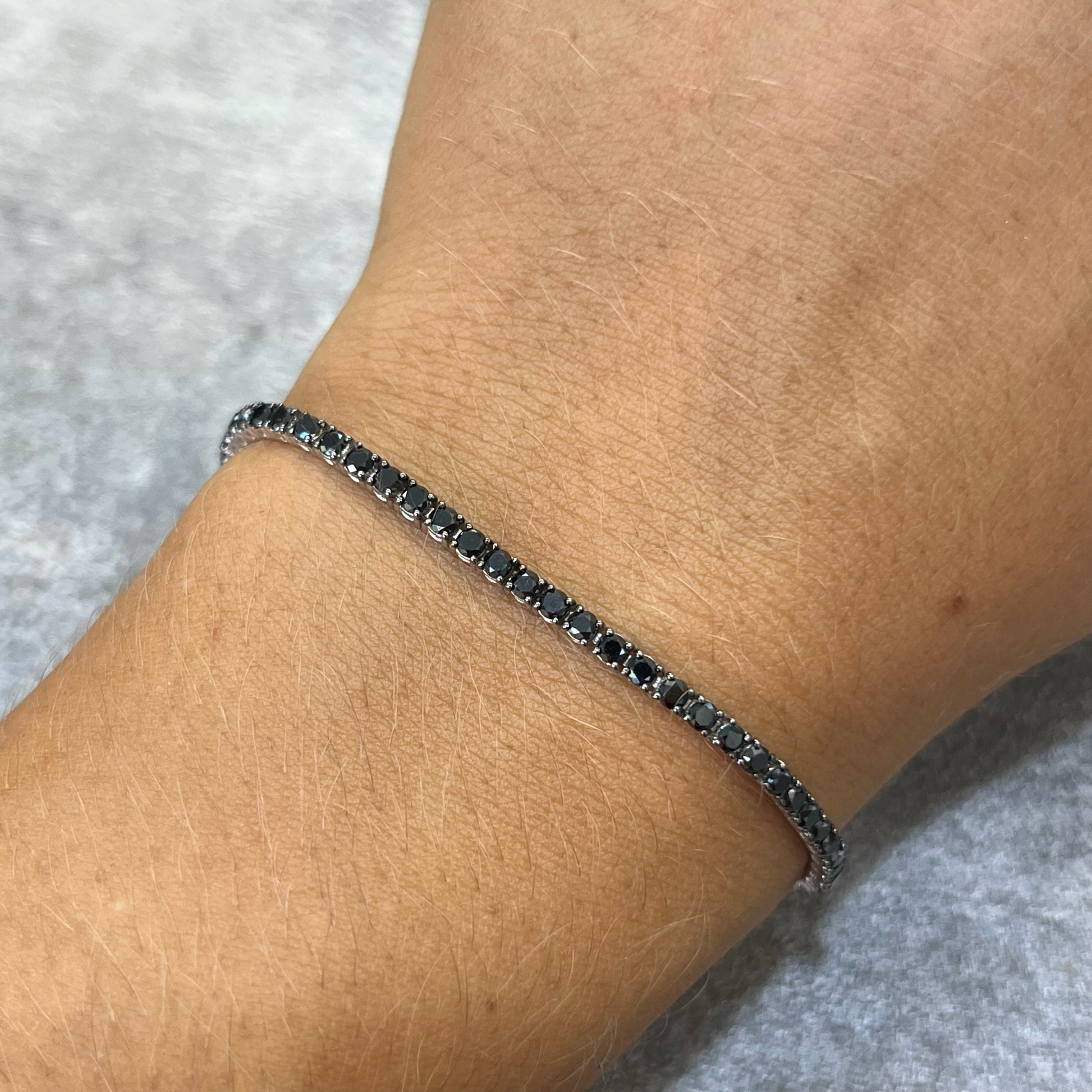 Bracelet Femme Or blanc et Diamant de laboratoire cordon noir