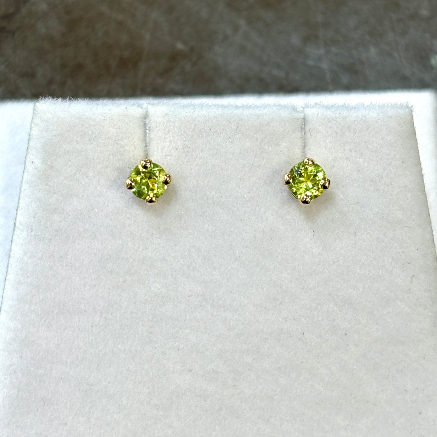 Boucles D'oreilles Puces - Or Jaune 750 & Péridots