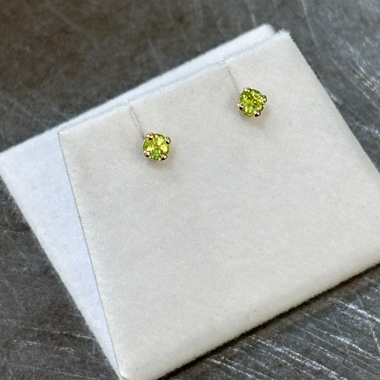 Boucles D'oreilles Puces - Or Jaune 750 & Péridots