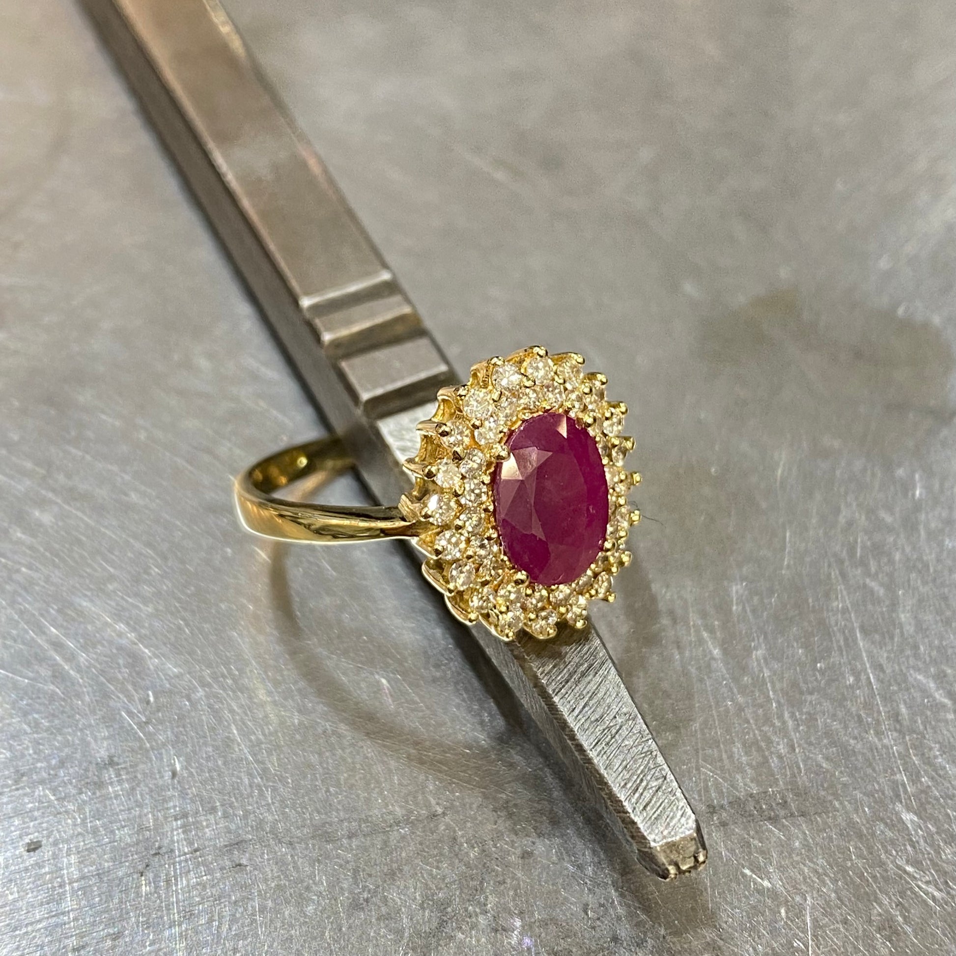 Bague Vintage - Or Jaune 750 Rubis & Diamants Occasion