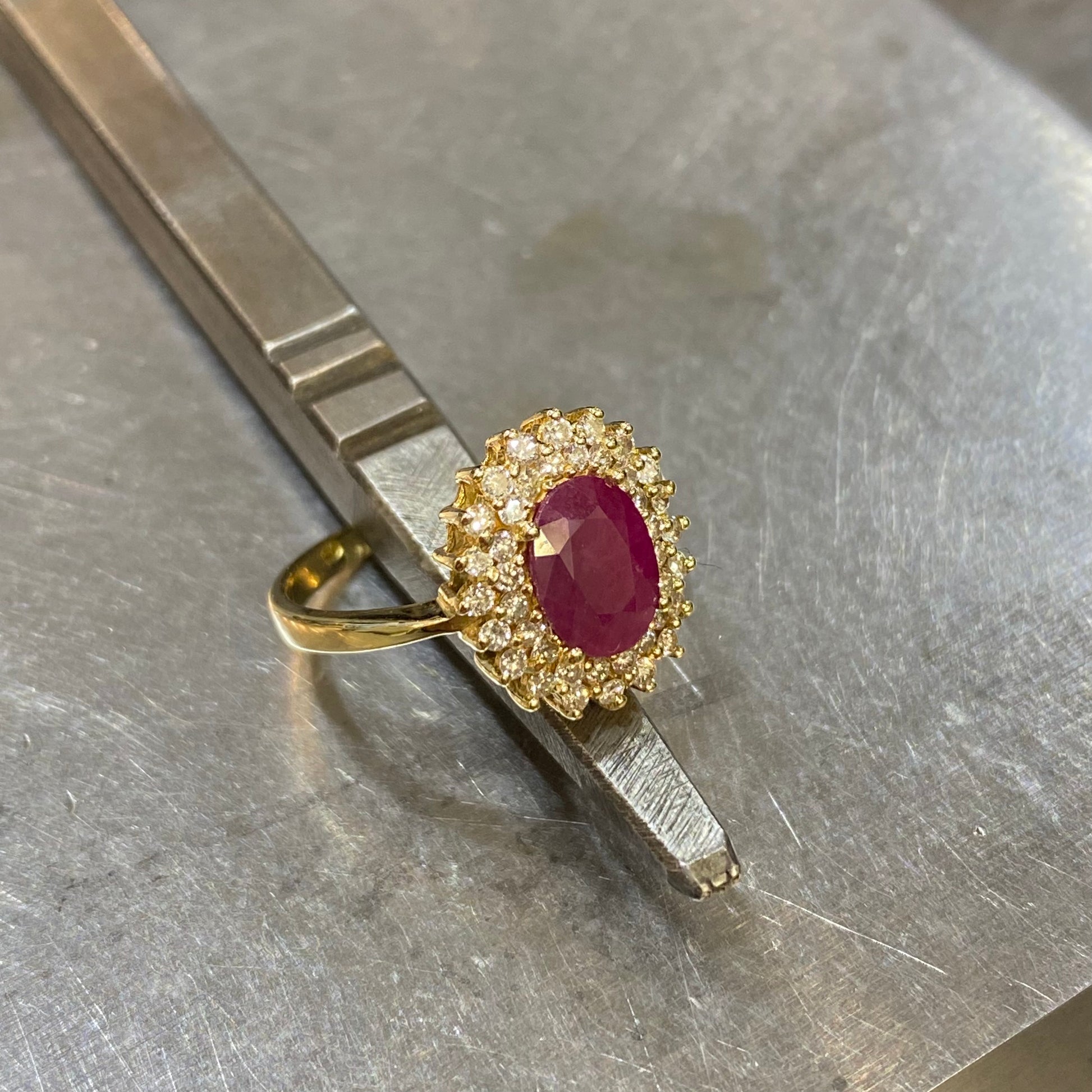 Bague Vintage - Or Jaune 750 Rubis & Diamants Occasion