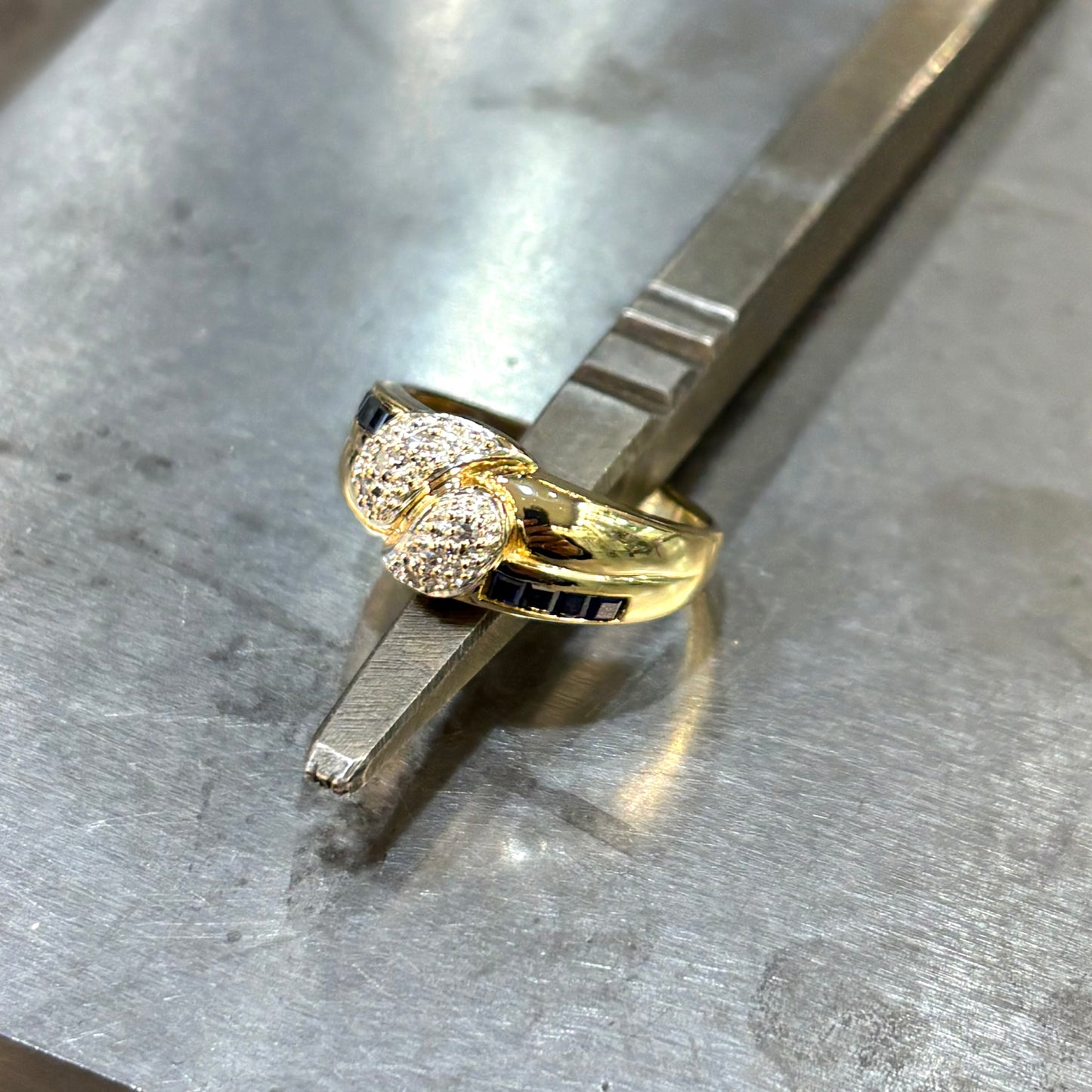 Bague Noeud - Or Jaune 750 Saphirs & Diamants