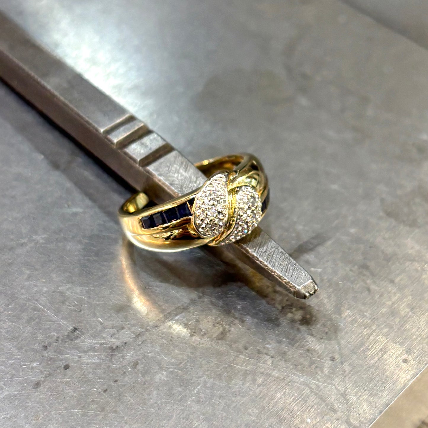 Bague Noeud - Or Jaune 750 Saphirs & Diamants