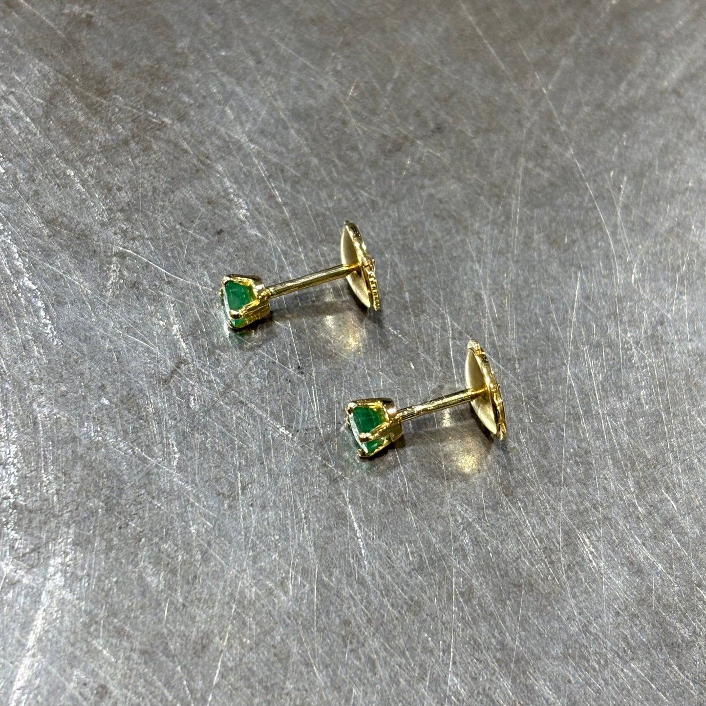 Boucles D'oreilles Puces - Or Jaune 750 & Émeraudes