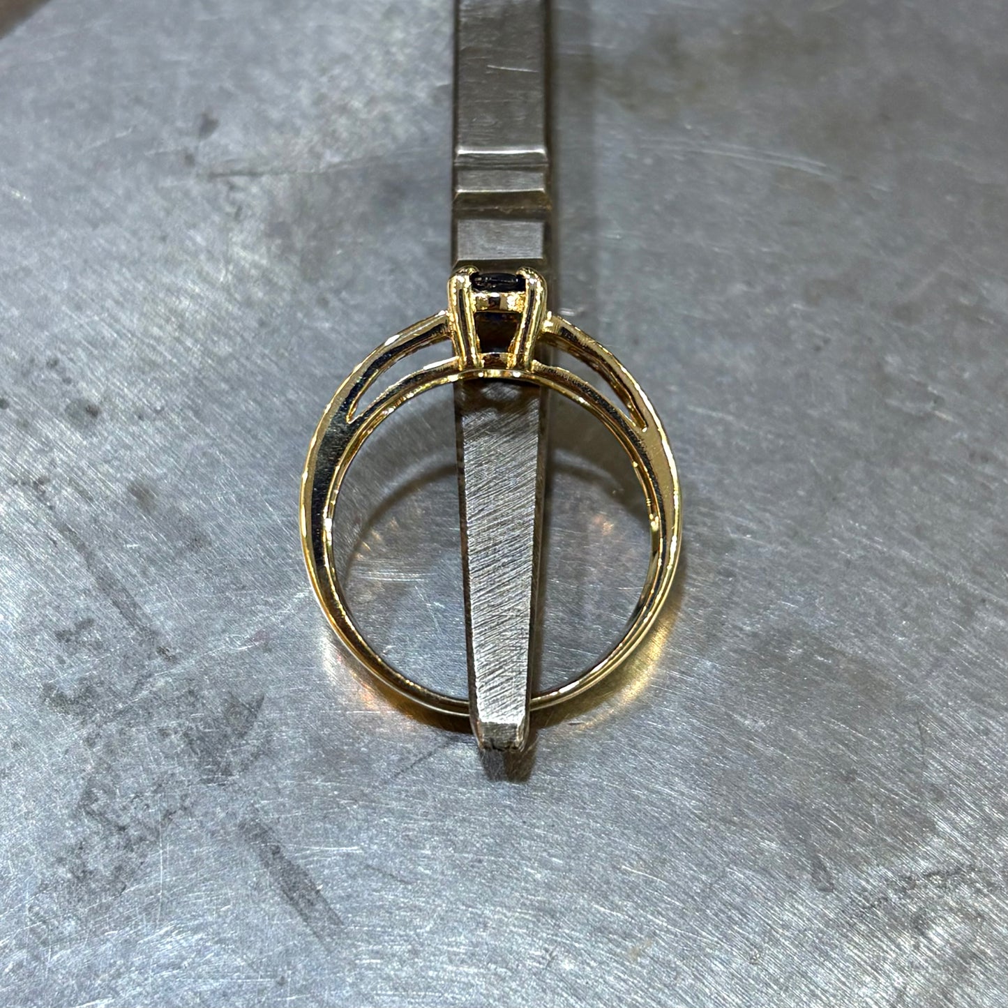 Bague Jonc - Or Jaune 750 Saphir & Diamants