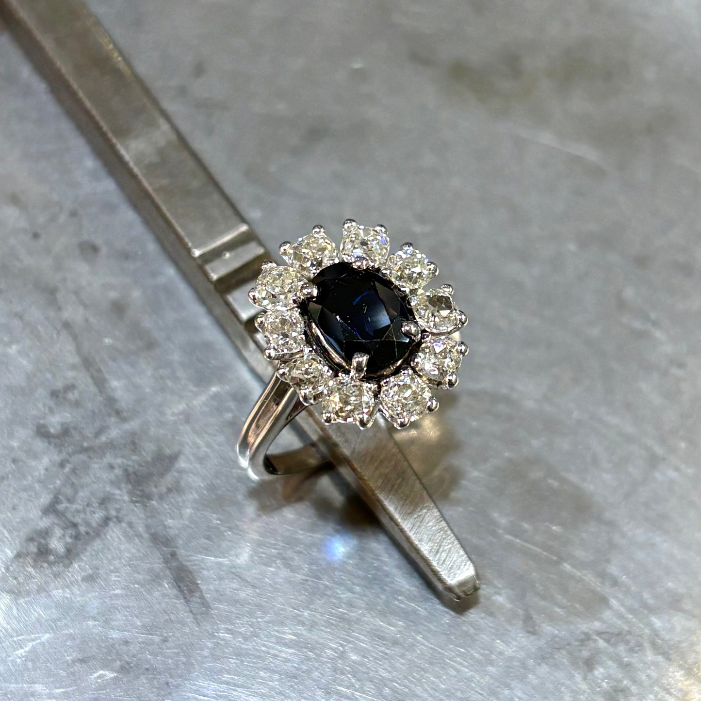 Bague Marguerite - Or Blanc 750 Saphir & Diamants