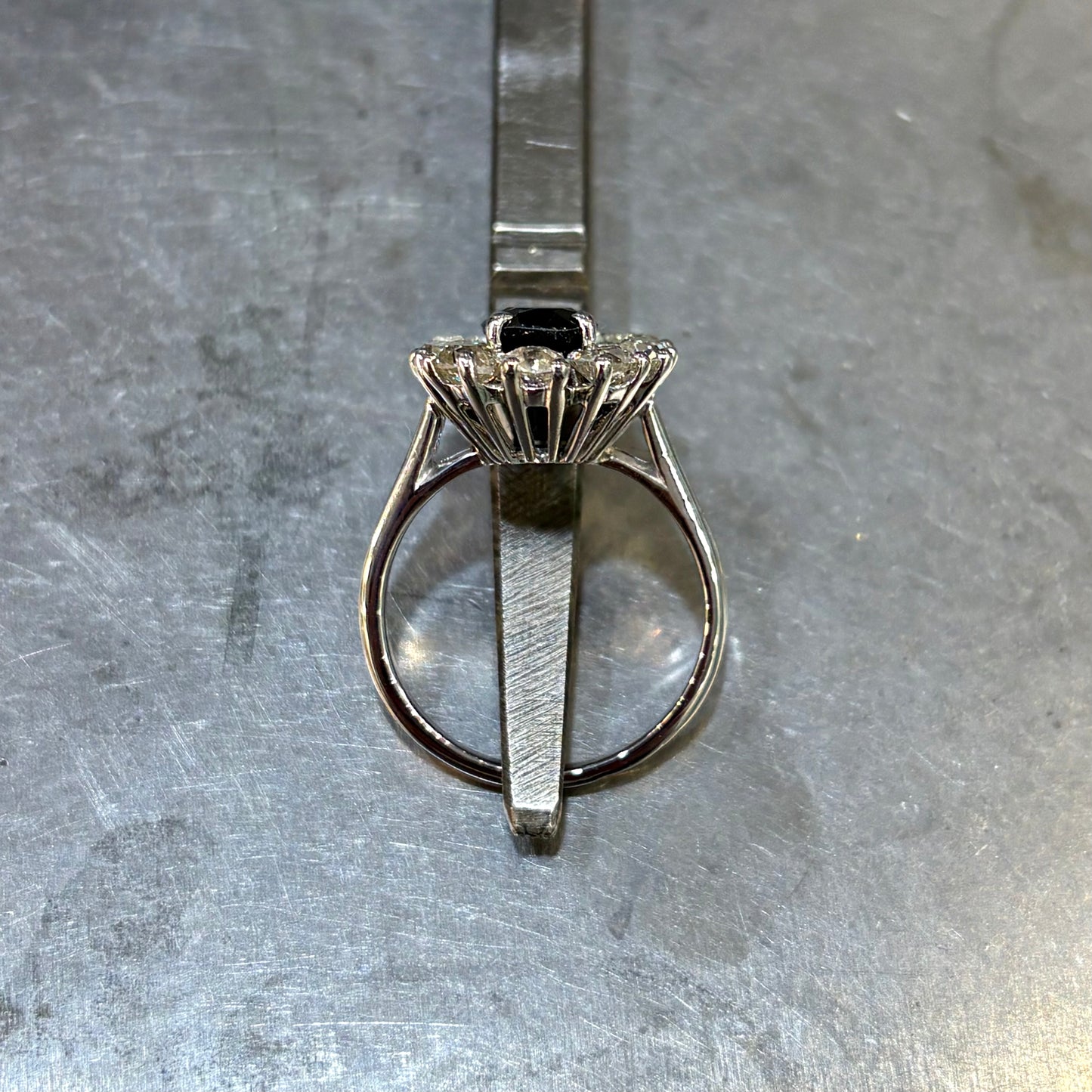 Bague Marguerite - Or Blanc 750 Saphir & Diamants