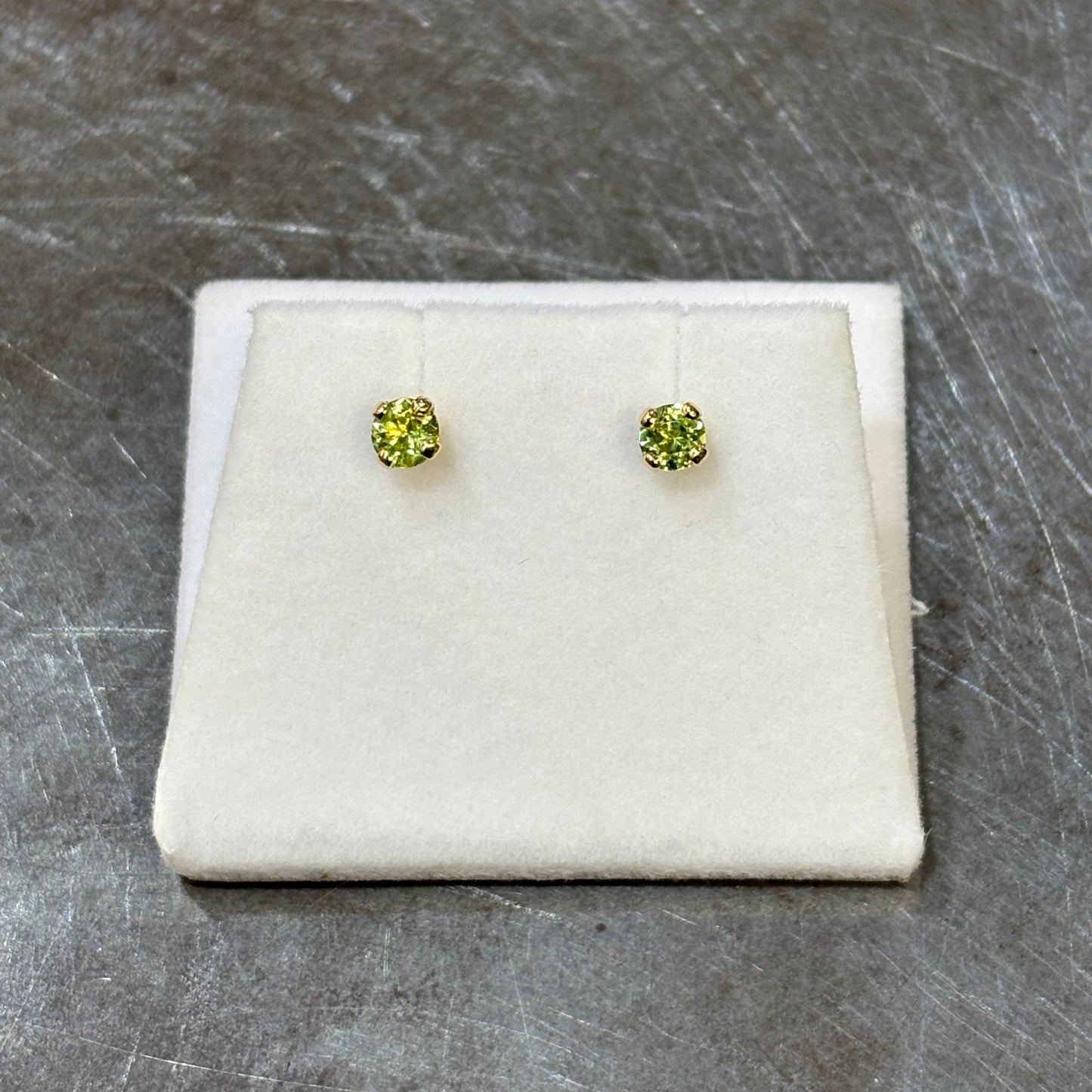 Boucles D'oreilles Puces - Or Jaune 750 & Péridots