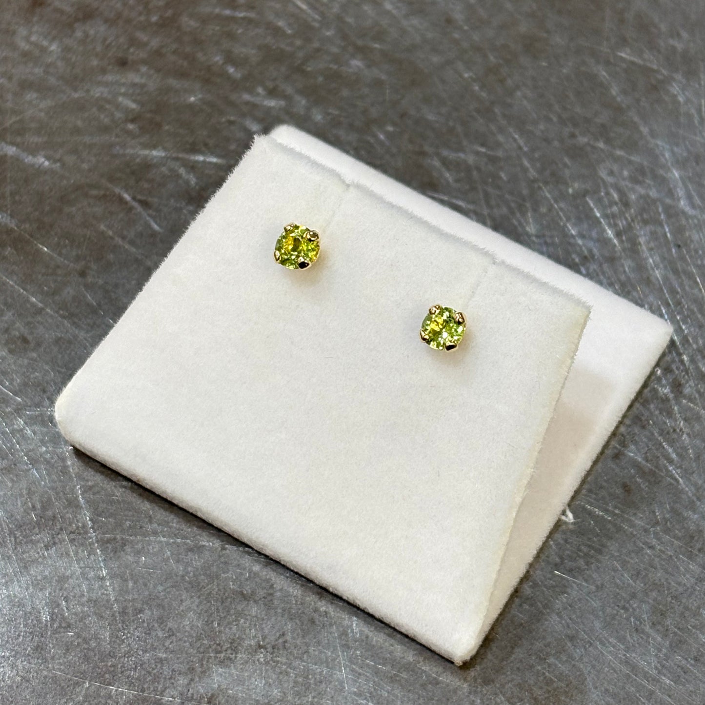 Boucles D'oreilles Puces - Or Jaune 750 & Péridots