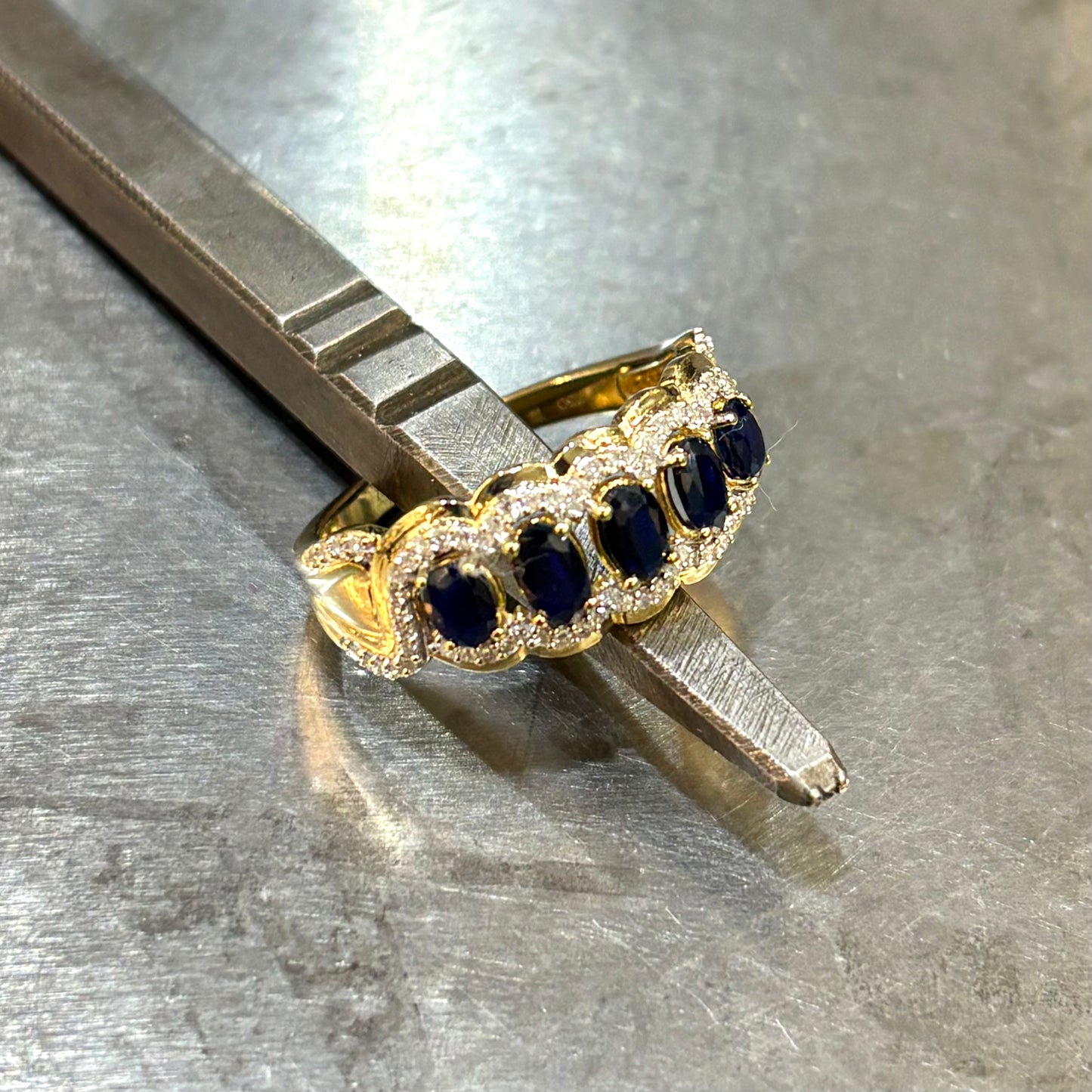 Bague Rivière - Or Jaune 750 Saphirs & Diamants