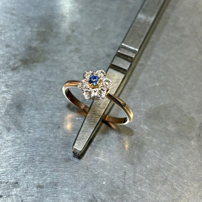 Bague Floral Vintage - Or Rose 750 Saphir & Diamants