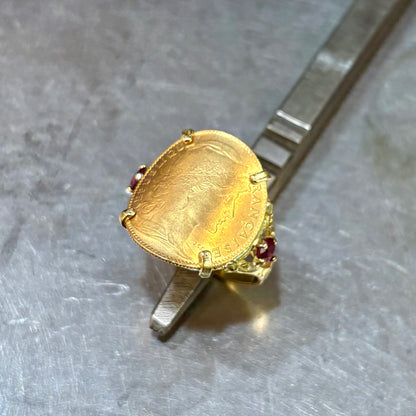 Bague Pièce - Or Jaune 750 & Pièce 10 Francs Marianne Coq & Rubis