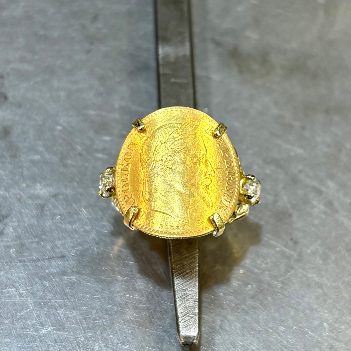 Bague Pièce - Or Jaune 750 & Pièce 10 Francs Napoléon & Diamants