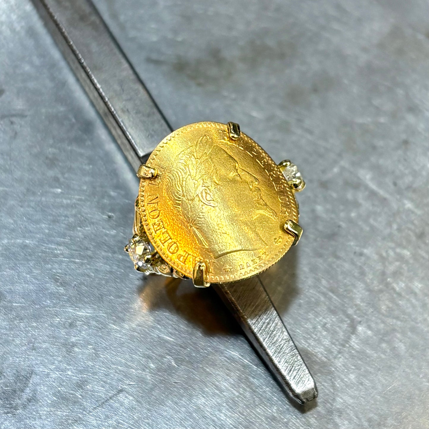 Bague Pièce - Or Jaune 750 & Pièce 10 Francs Napoléon & Diamants