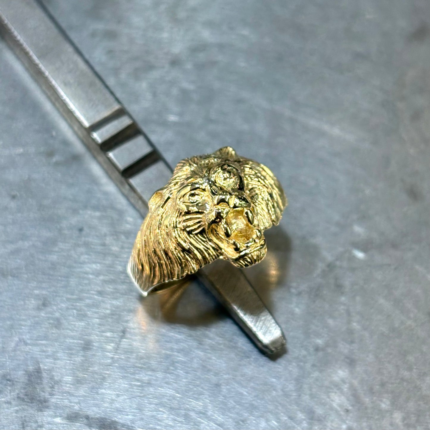 Bague Chevalière Lion - Or Jaune 750