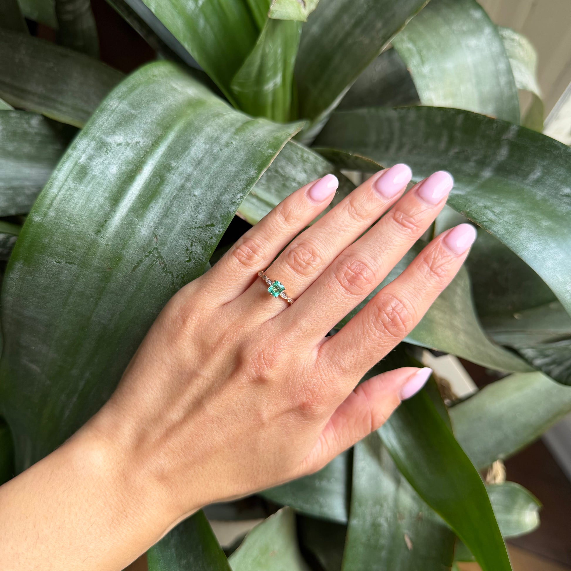 Bague Solitaire - Or Rose 750 Émeraude & Diamants