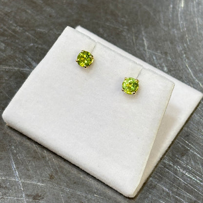 Boucles D'oreilles Puces - Or Jaune 750 & Péridots