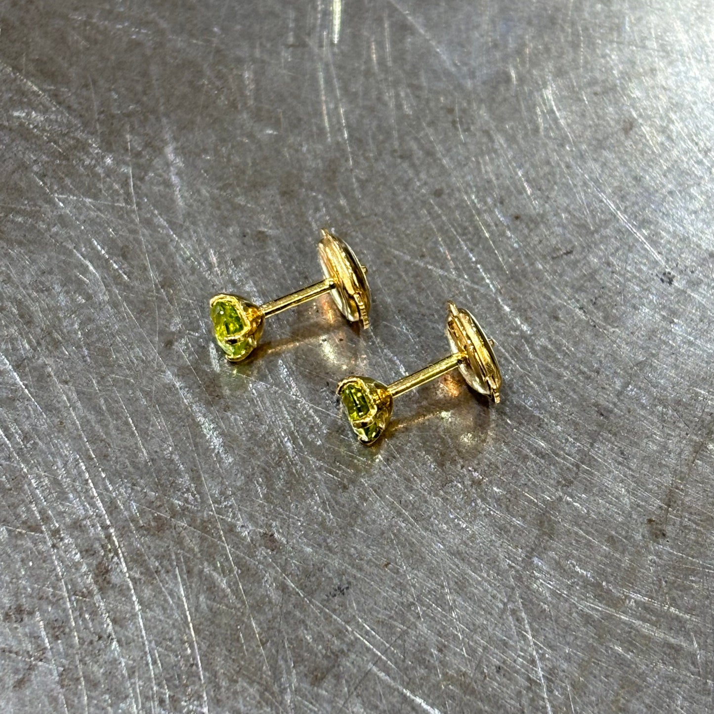 Boucles D'oreilles Puces - Or Jaune 750 & Péridots