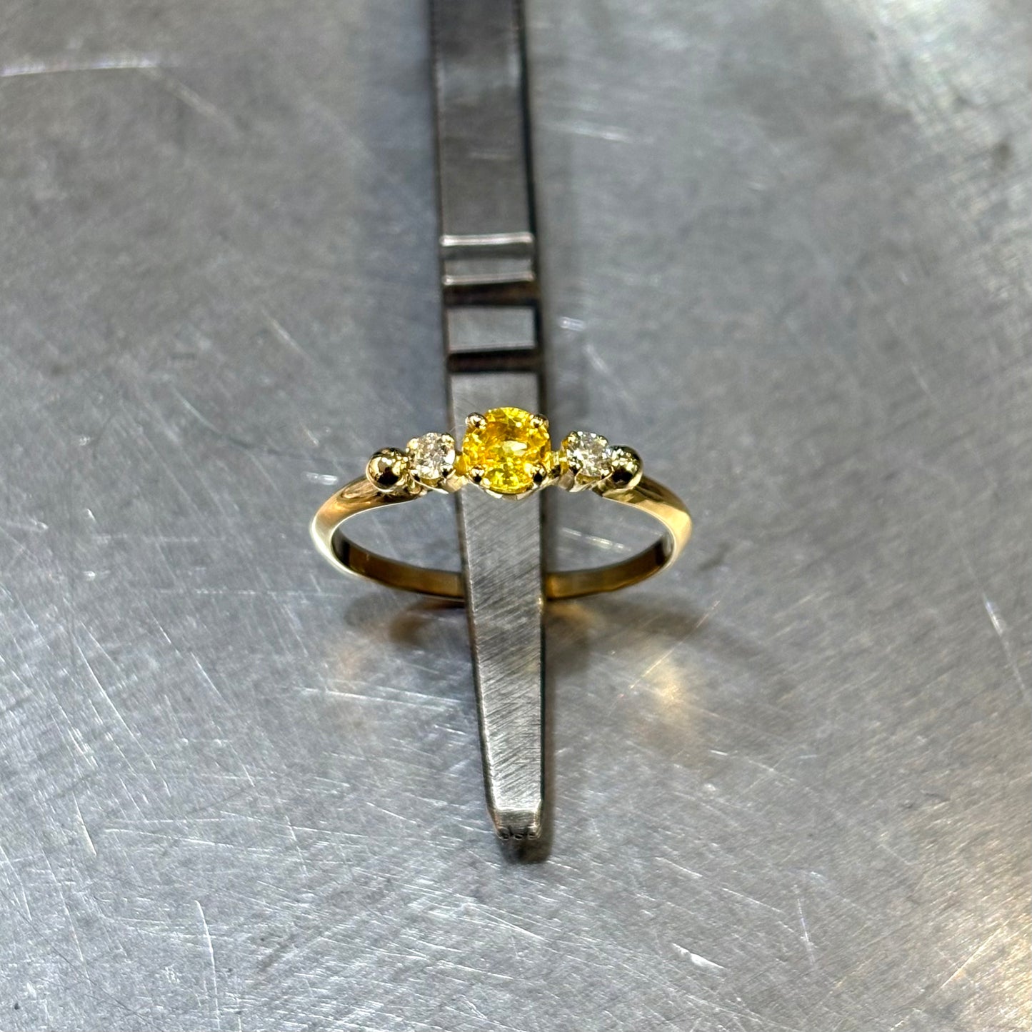 Bague Ponyo - Or Jaune 750 Saphir Jaune & Diamants