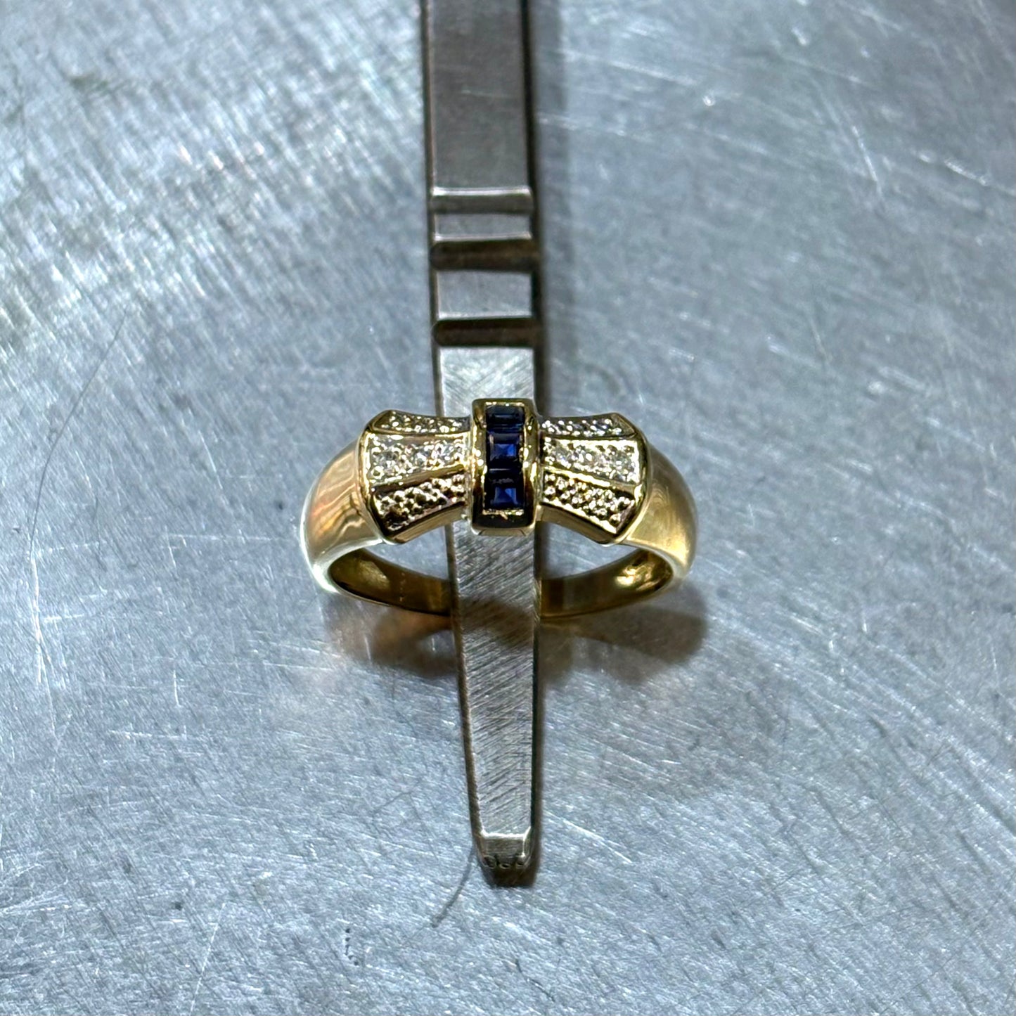 Bague Noeud - Or Jaune 750 Saphirs & Diamants