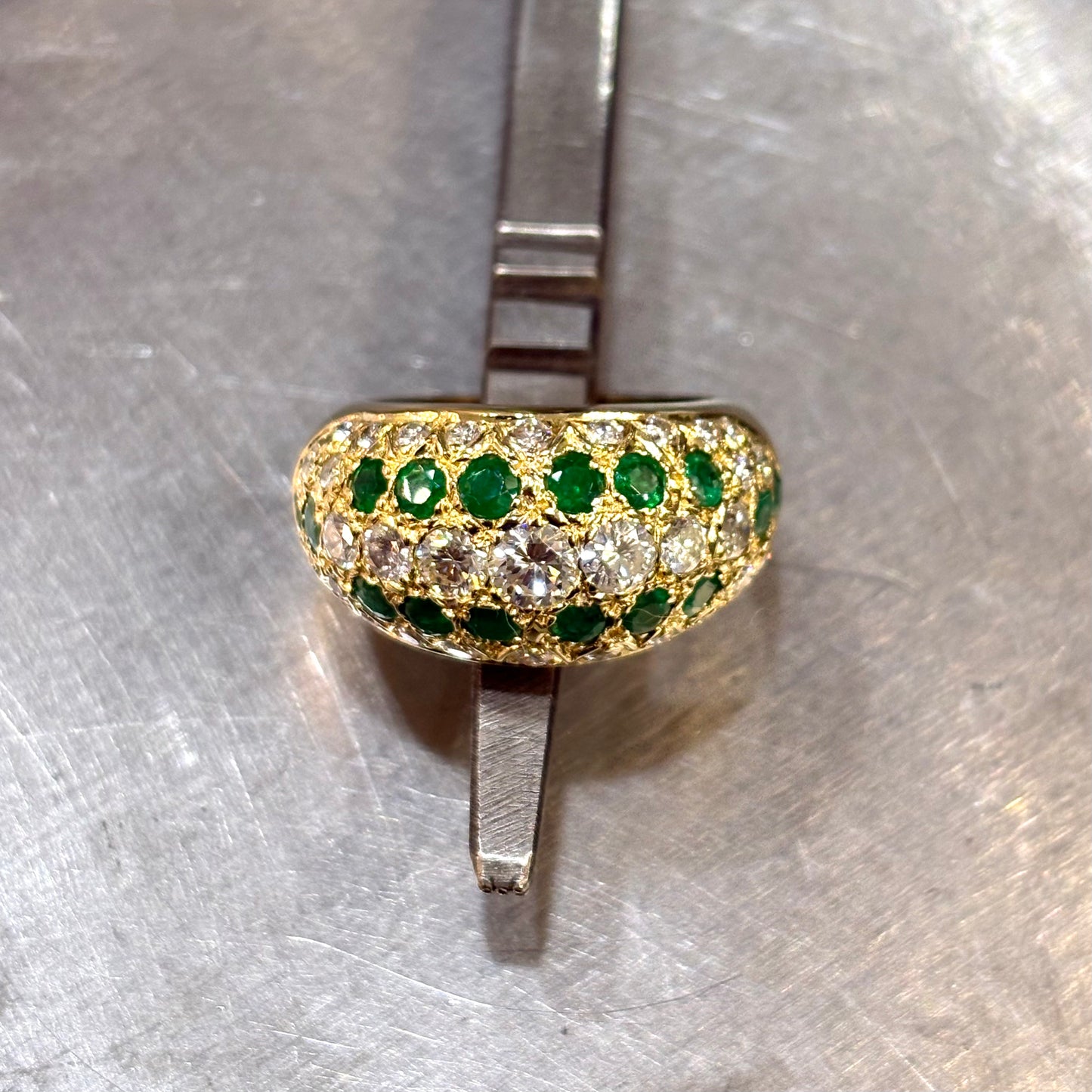 Bague Jonc Pavée - Or Jaune 750 Diamants & Émeraudes