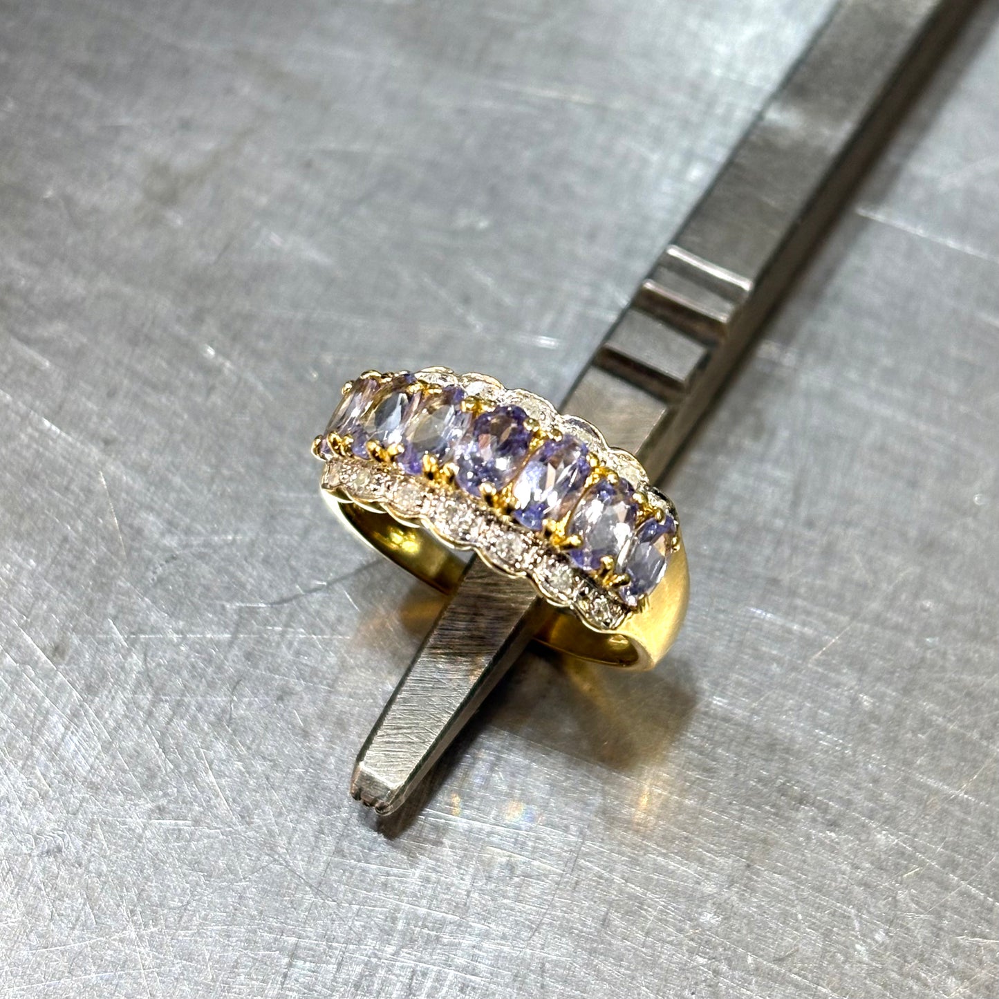 Bague Rivière - Or Jaune 750 Tanzanites & Diamants