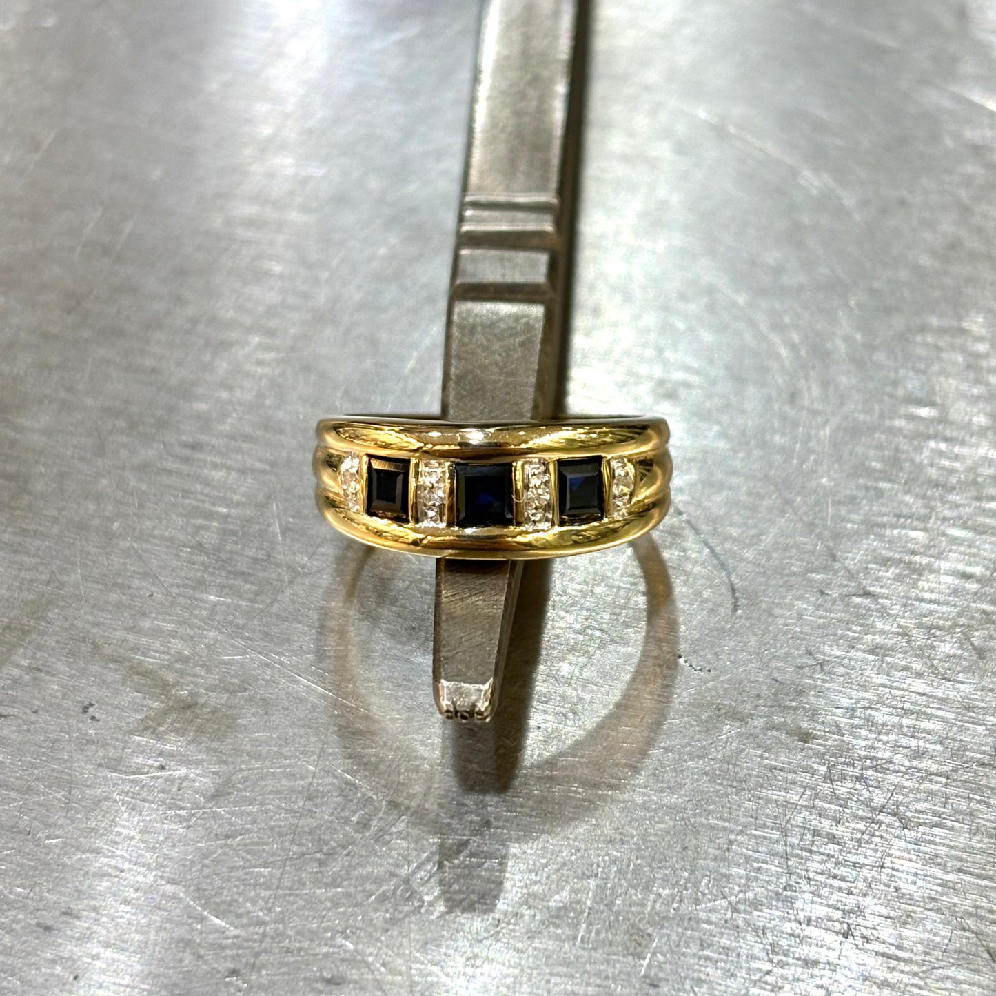 Bague Jonc - Or Jaune 750 Saphirs & Diamants