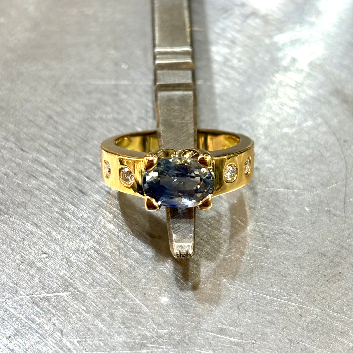 Bague Jonc - Or Jaune 750 Saphir & Diamants