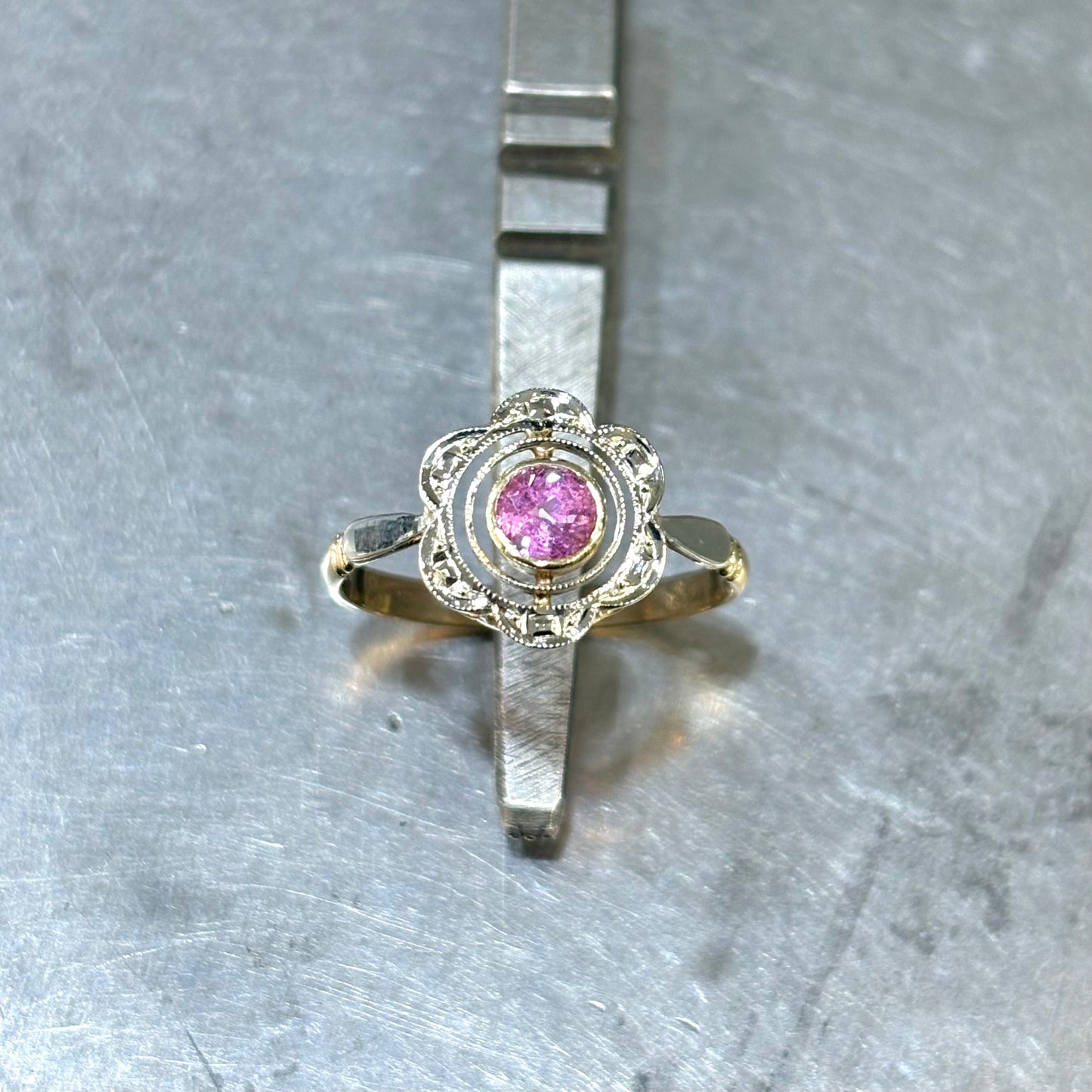 Bague Vintage Art Nouveau - Or Jaune/Blanc 750 & Saphir Rose