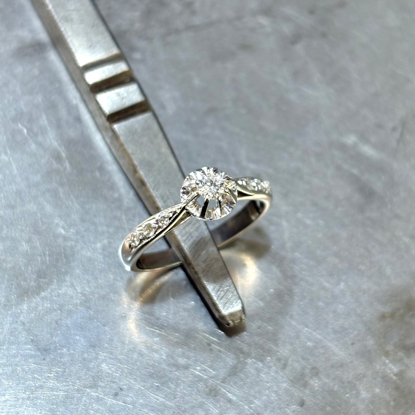 Bague Solitaire Vintage - Or Blanc 750 & Diamants