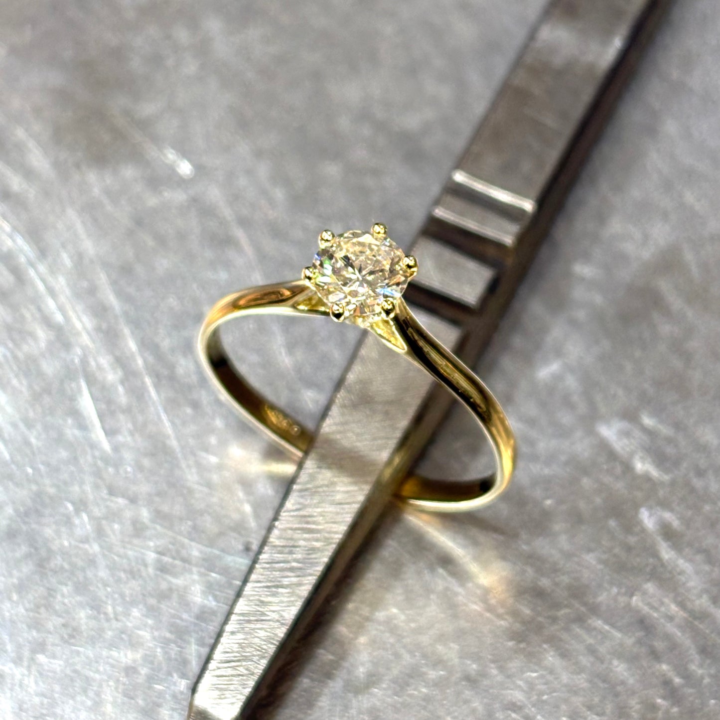 Bague Solitaire - Or Jaune 750 & Diamant