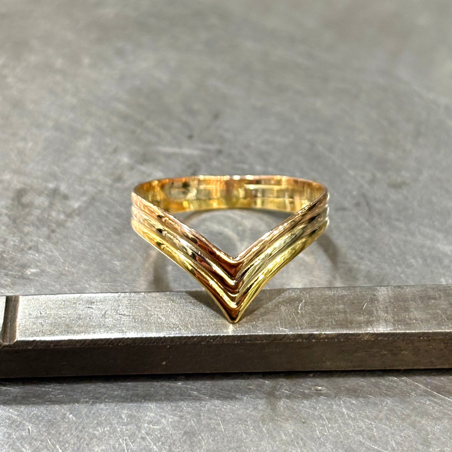 Bague V - Or Jaune/Rose/Blanc 750