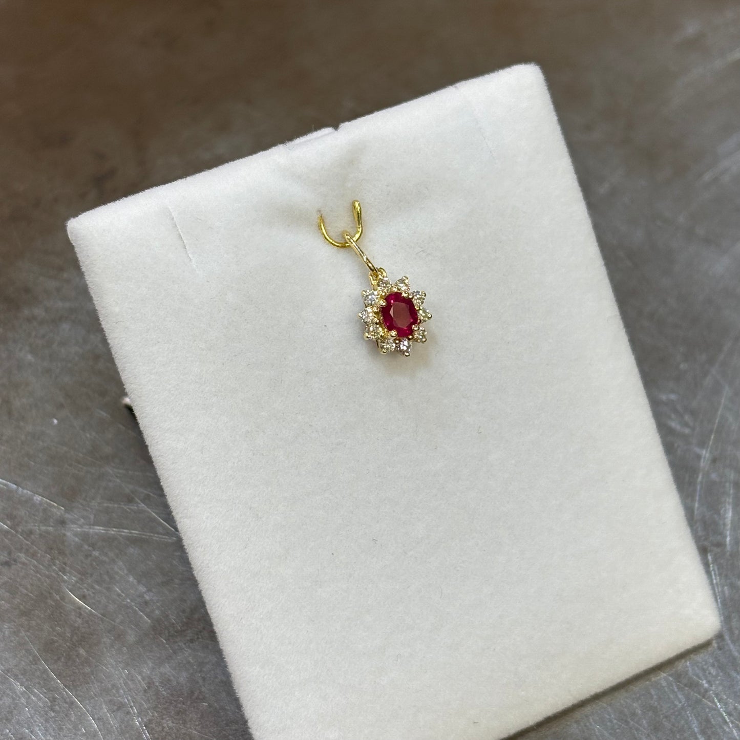 Pendentif Marguerite - Or Jaune 750 Rubis & Diamants