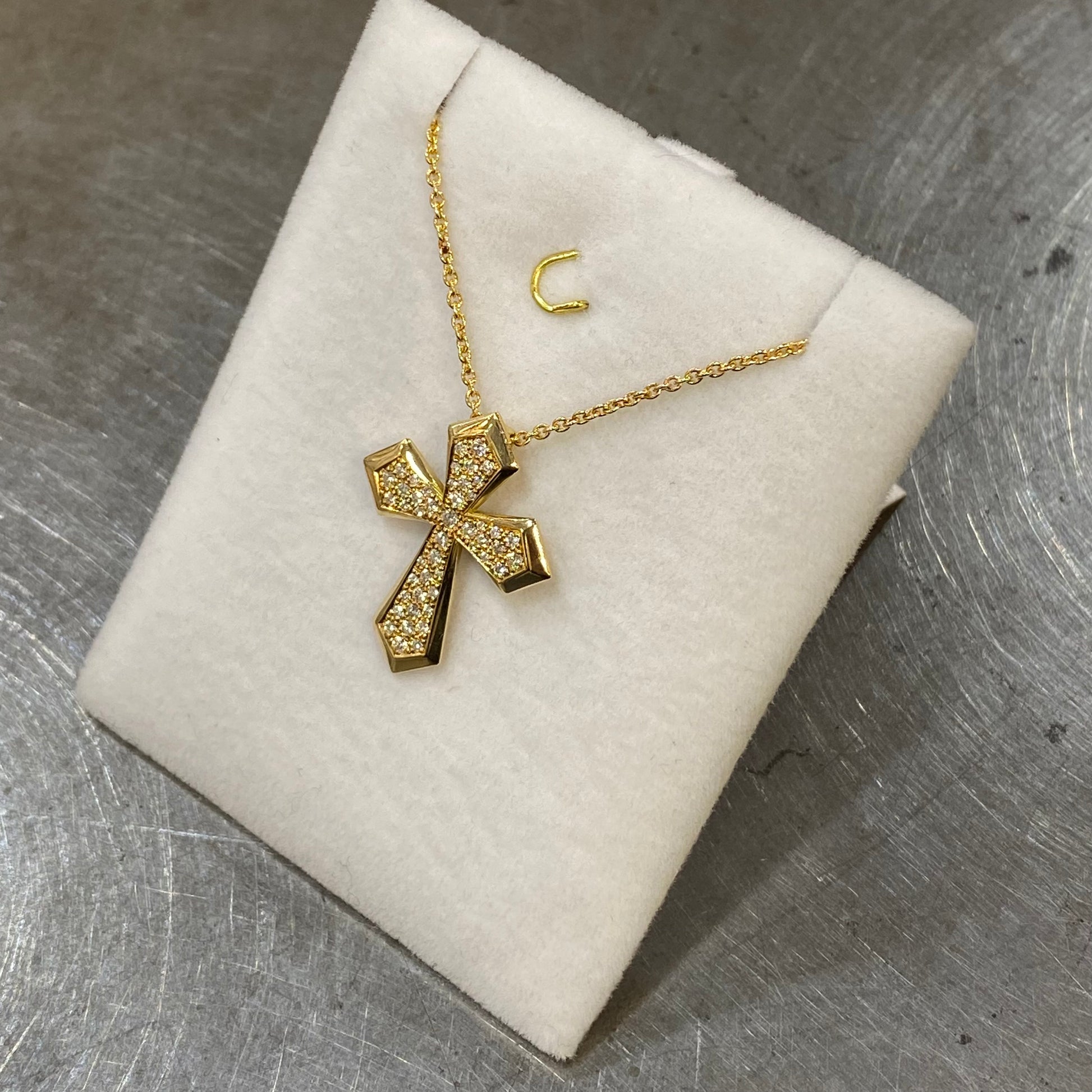 Collier Croix - Or Jaune 750 & Diamants Occasion