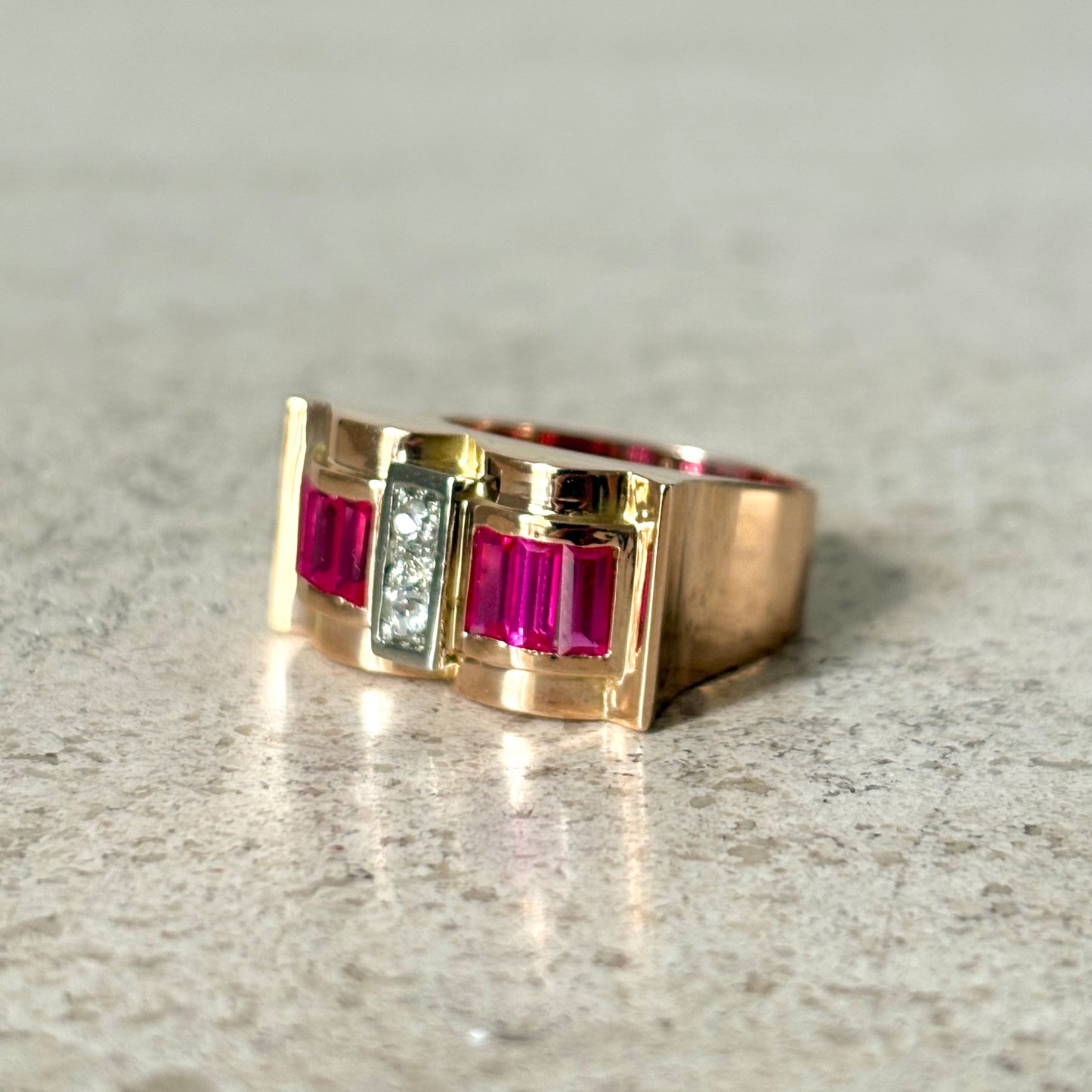 Bague Tank Art Déco - Or Jaune 750 Diamants & Rubis