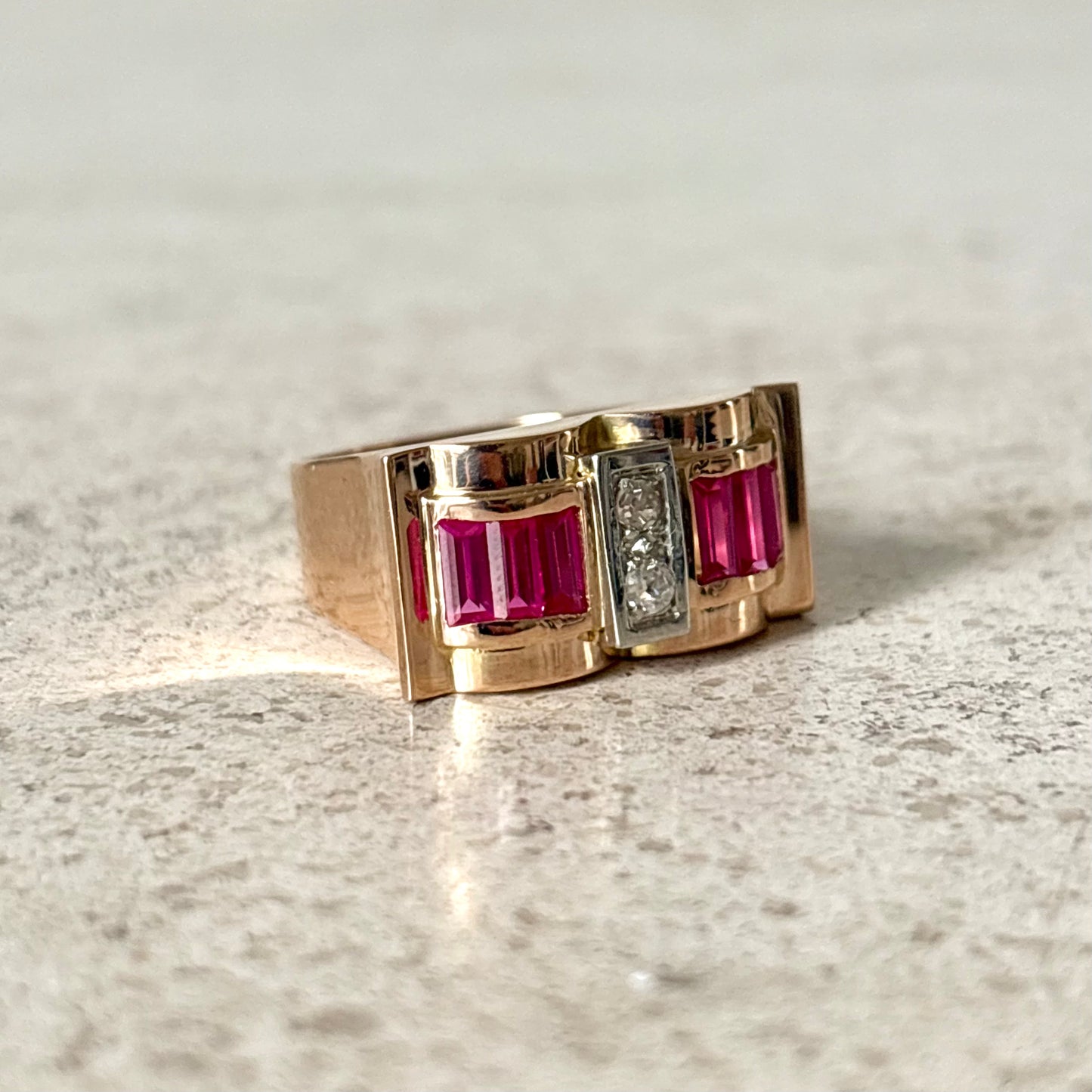 Bague Tank Art Déco - Or Jaune 750 Diamants & Rubis