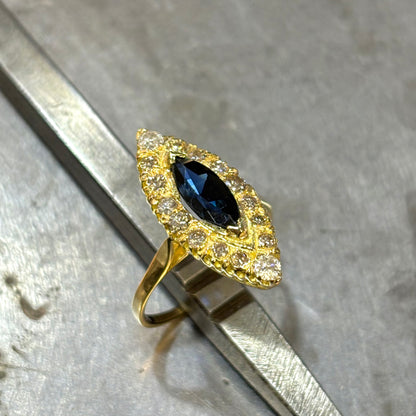 Bague Marquise Marguerite - Or Jaune 750 Saphir & Diamants