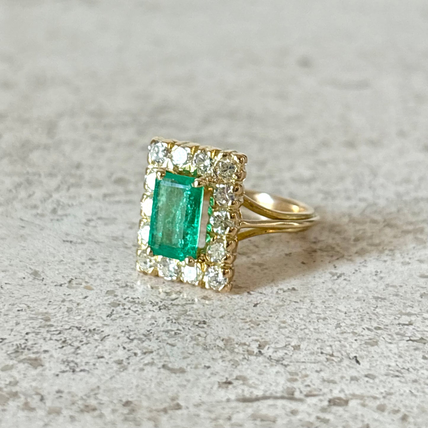 Bague Marguerite Vintage - Or Jaune 750 Émeraude & Diamants