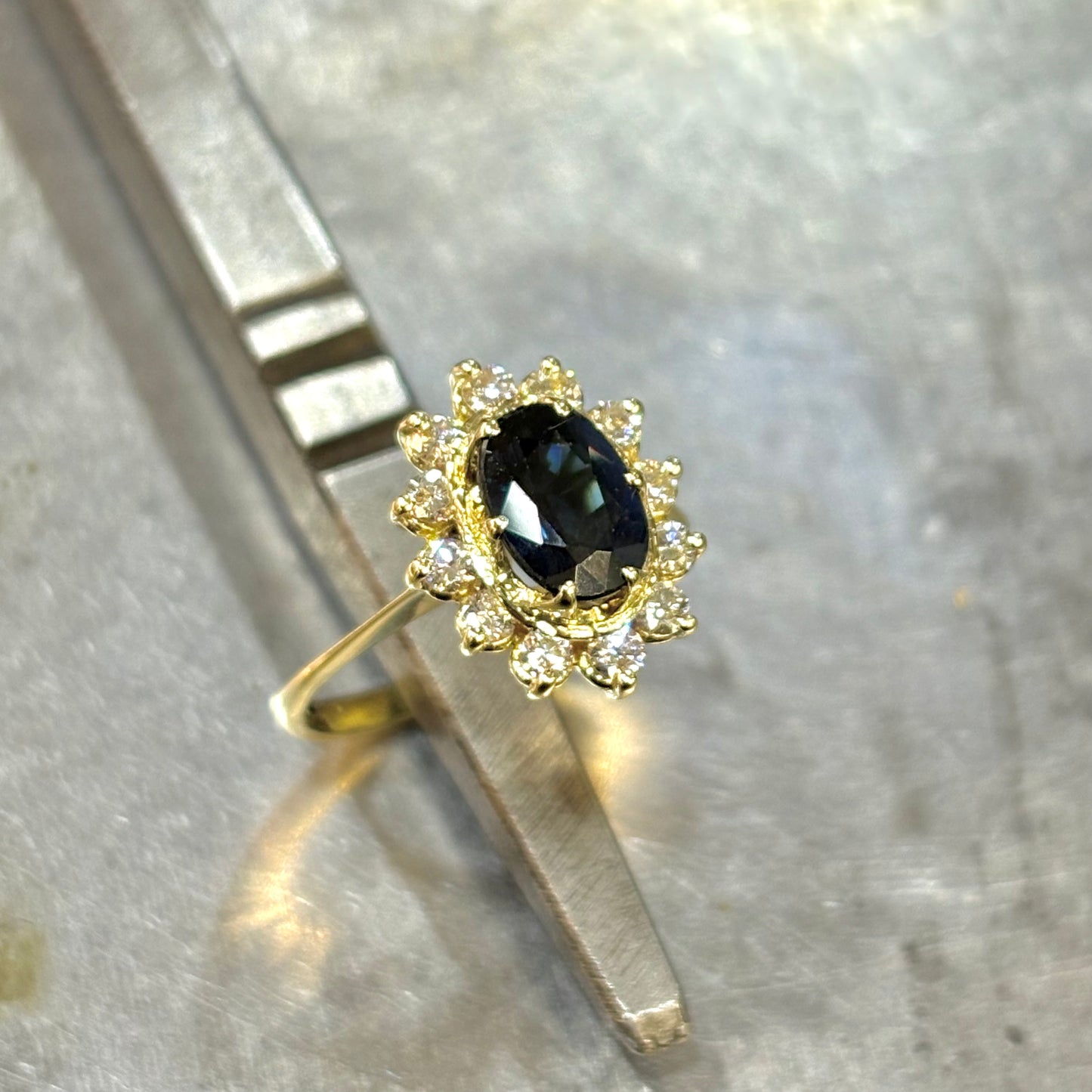 Bague Marguerite - Or Jaune 750 Saphir & Diamants