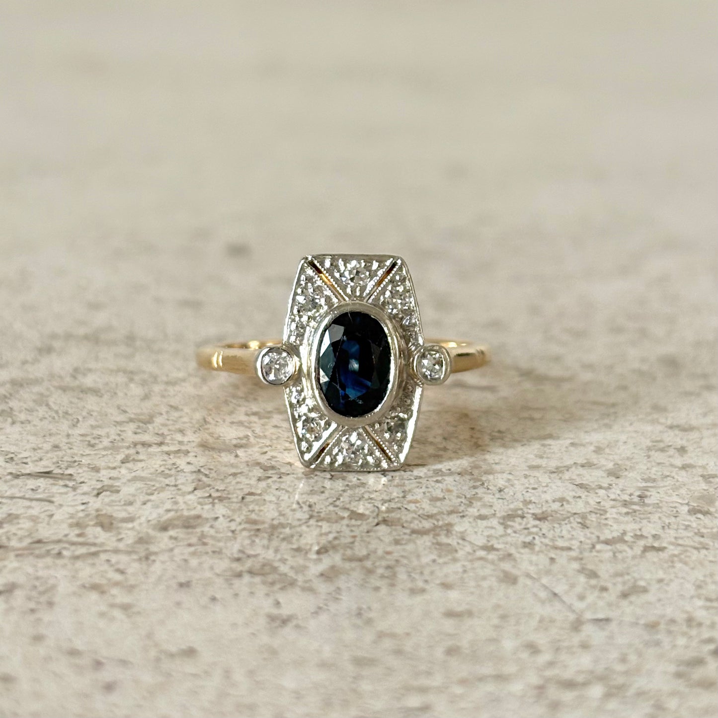 Bague Vintage - Or Jaune/Blanc 750 Saphir & Diamants