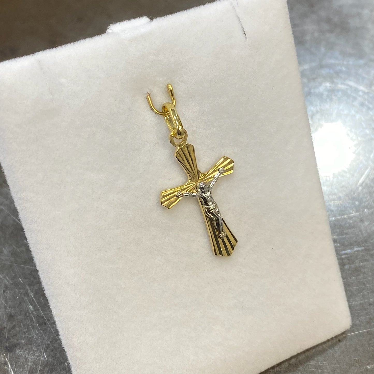 Pendentif Croix - Or Jaune et Blanc 750 Neuf