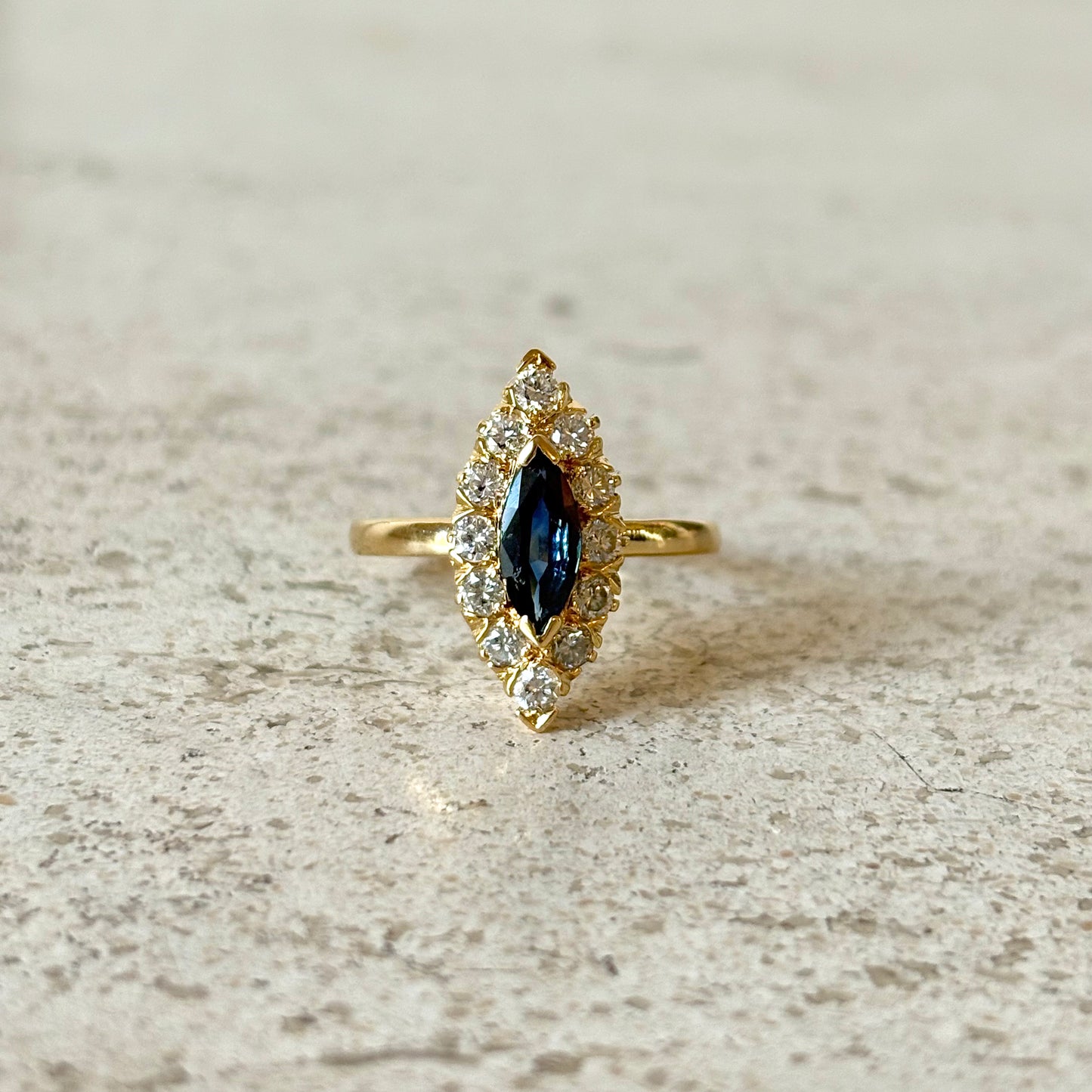 Bague Marquise Marguerite - Or Jaune 750 Saphir & Diamants