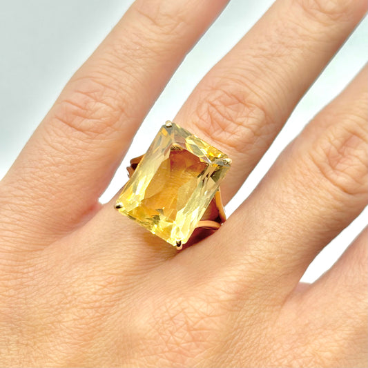 Cocktail Ring - 750 Yellow Gold &amp; Citrine