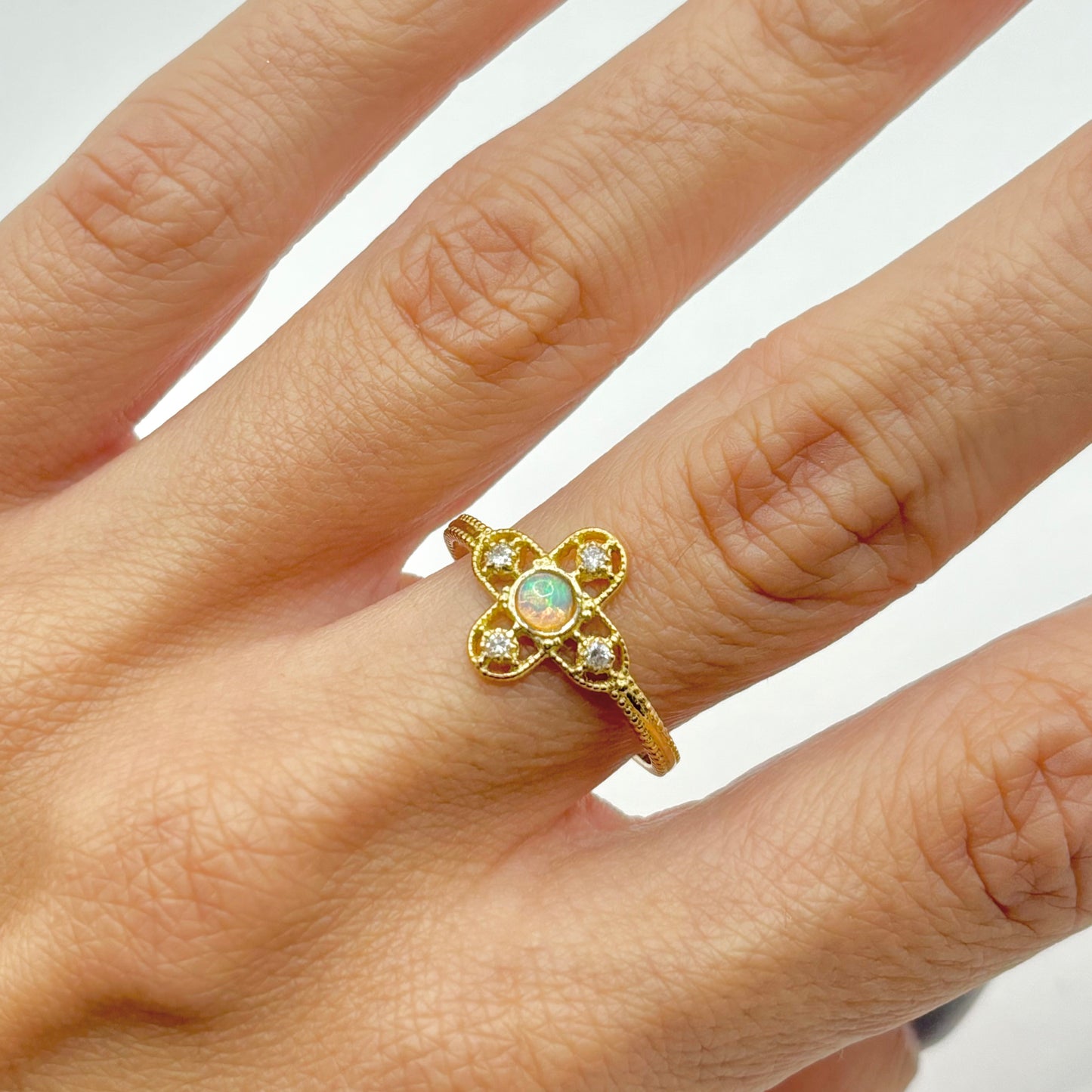 Celestial Ring - 750 Yellow Gold Diamonds &amp; Opal