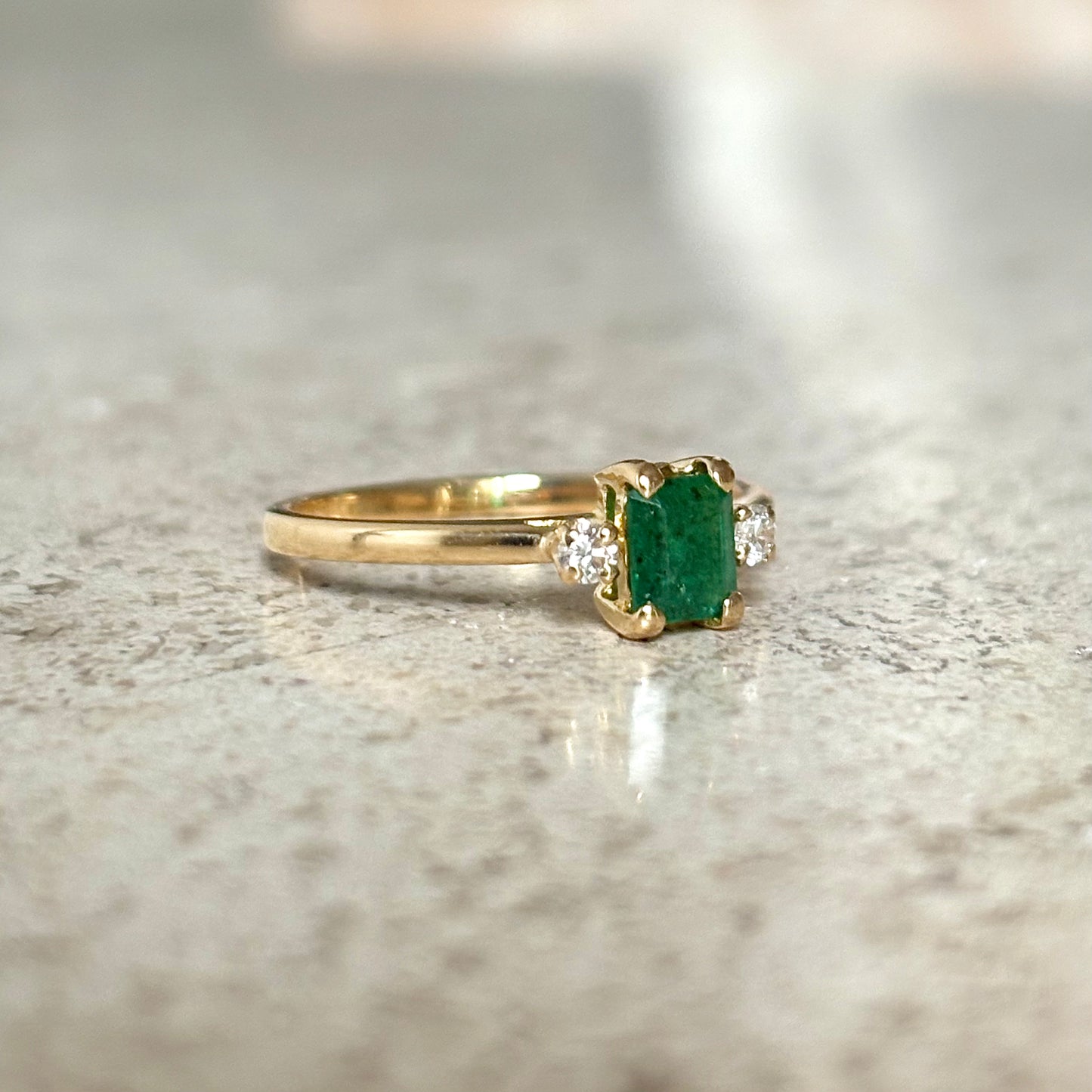 Bague Trilogie Vintage - Or Jaune 750 Émeraude & Diamants