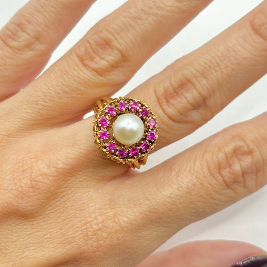 Vintage Ring - 750 Yellow Gold Natural Pearl &amp; Verneuil Ruby