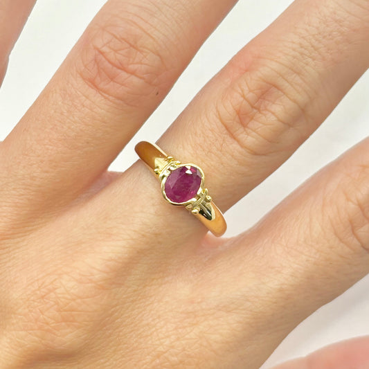 Padlock Ring - 750 Yellow Gold &amp; Ruby