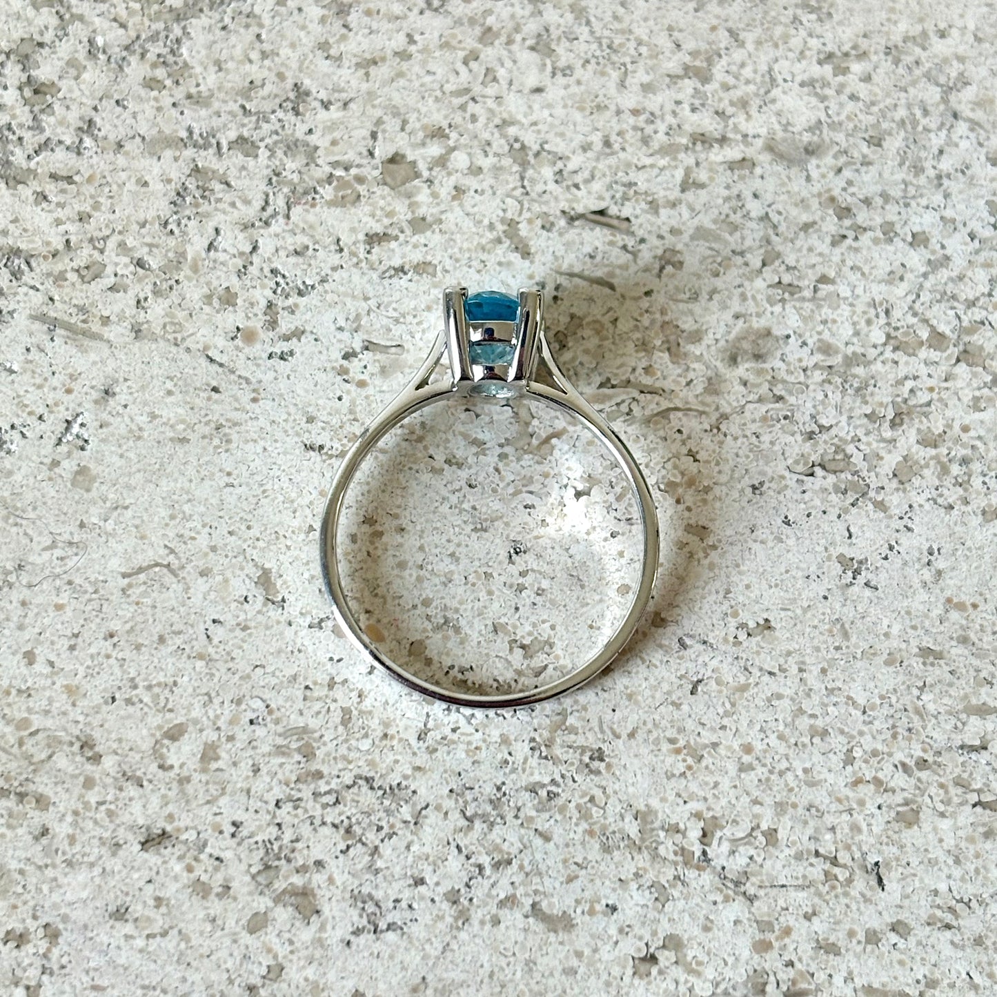 Bague - Or Blanc 750 Diamants & Aigue-Marine