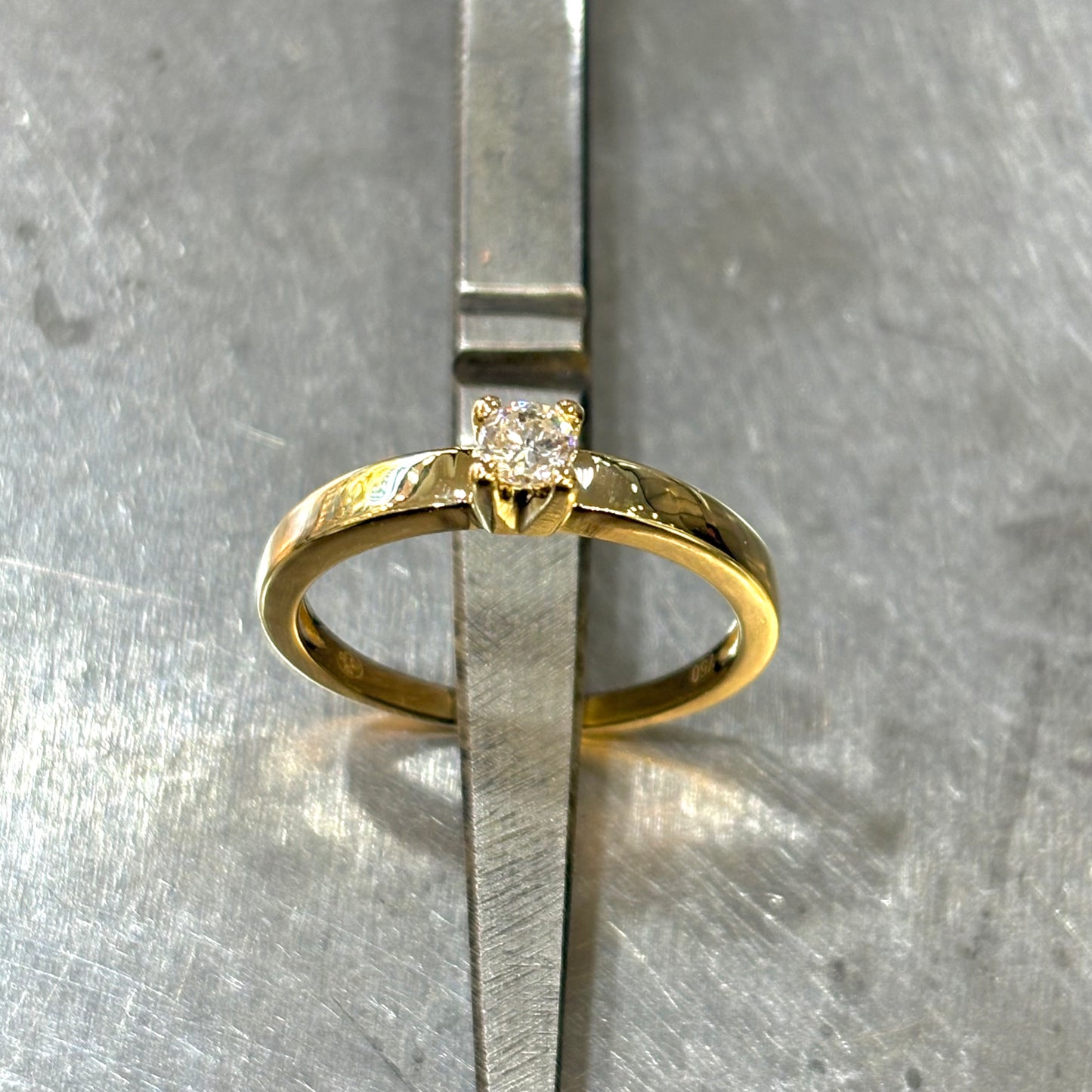 Bague Solitaire - Or Jaune 750 & Diamants