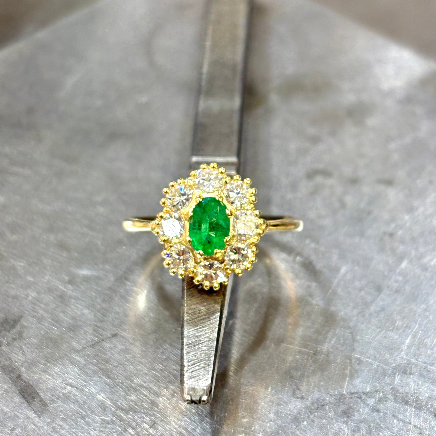 Bague Marguerite - Or Jaune 750 Émeraude & Diamants